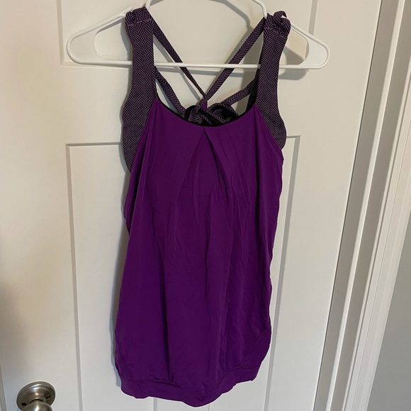 Lululemon Tank Top with attached sports bra - Picture 1 of 5